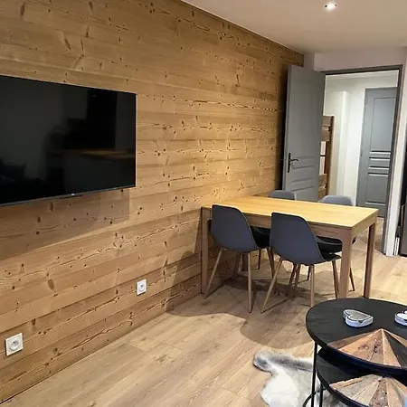 Au Centre De La Station, Entierement Renove, , Parking Prive Et Wifi Gratuit