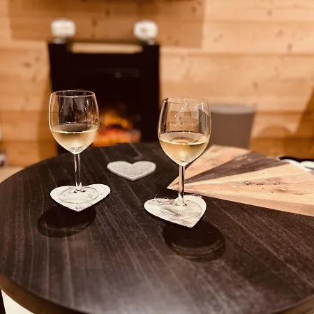 Au Centre De La Station, Entierement Renove, , Parking Prive Et Wifi Gratuit