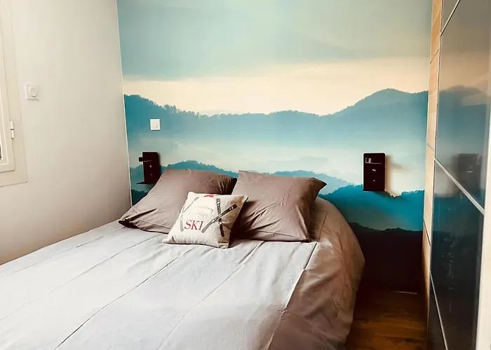 Au Centre De La Station, Entierement Renove, , Parking Prive Et Wifi Gratuit *