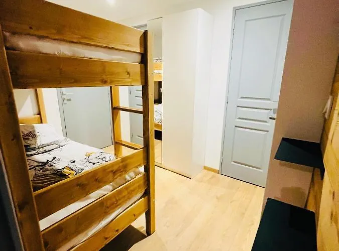 Апартаменты Au Centre De La Station, Entierement Renove, , Parking Prive Et Wifi Gratuit