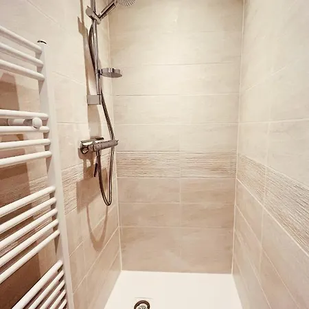 Apartment Au Centre De La Station, Entierement Renove, , Parking Prive Et Wifi Gratuit