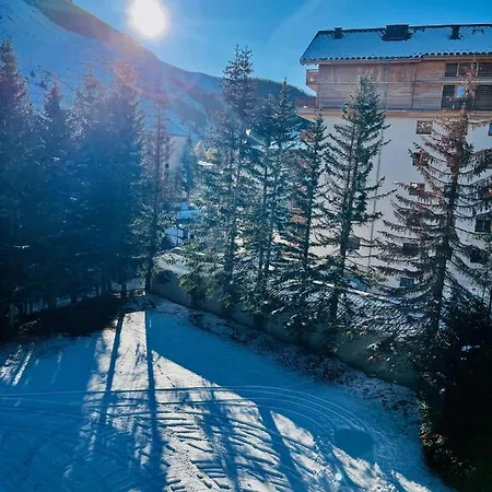 Au Centre De La Station, Entièrement Rénové, , Parking Privé Et Wifi Gratuit