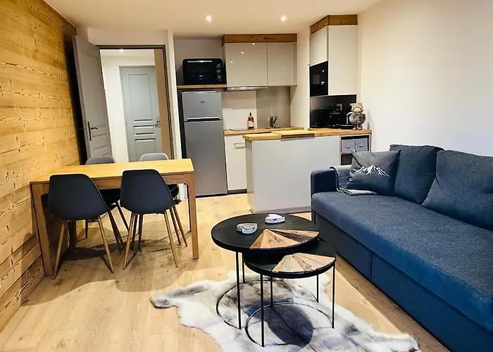 Appartamento Au Centre De La Station, Entièrement Rénové, , Parking Privé Et Wifi Gratuit